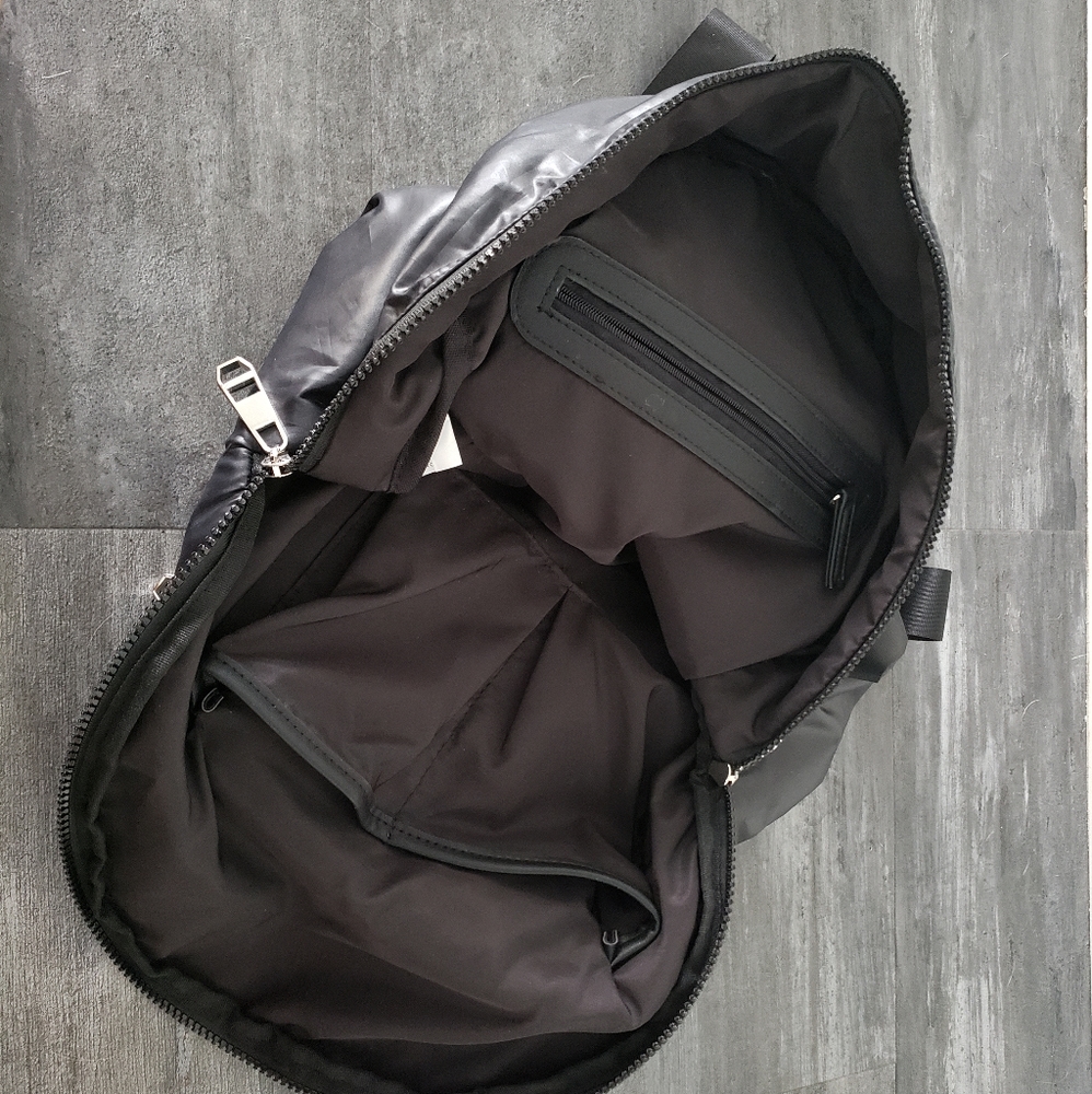 Black Metallic Madden Double Zip Backpack - Picture 4 of 5